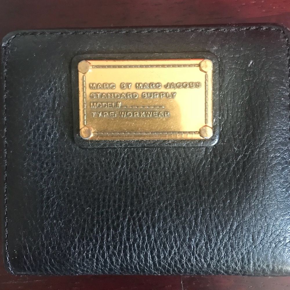 Marc Jacobs bifold wallet